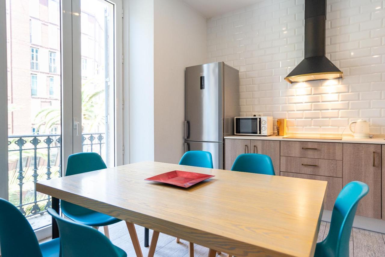 Апартаменты Dobo Malaga Soho Экстерьер фото