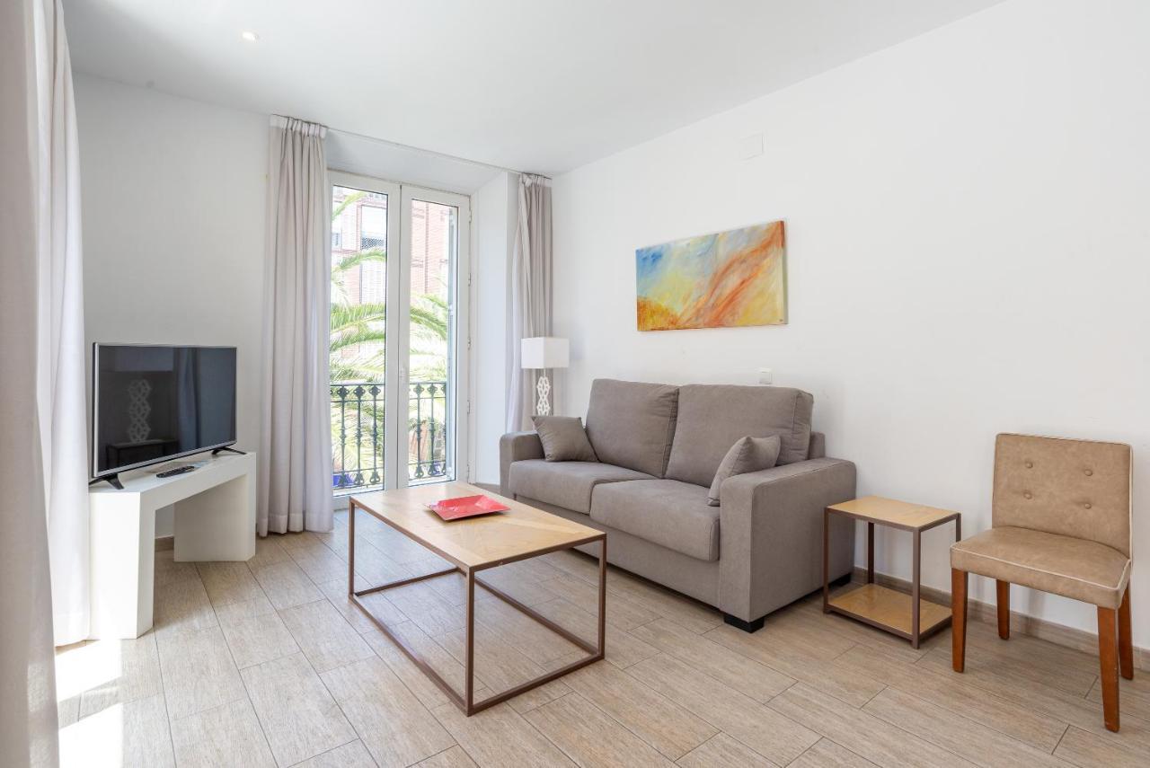 Апартаменты Dobo Malaga Soho Экстерьер фото
