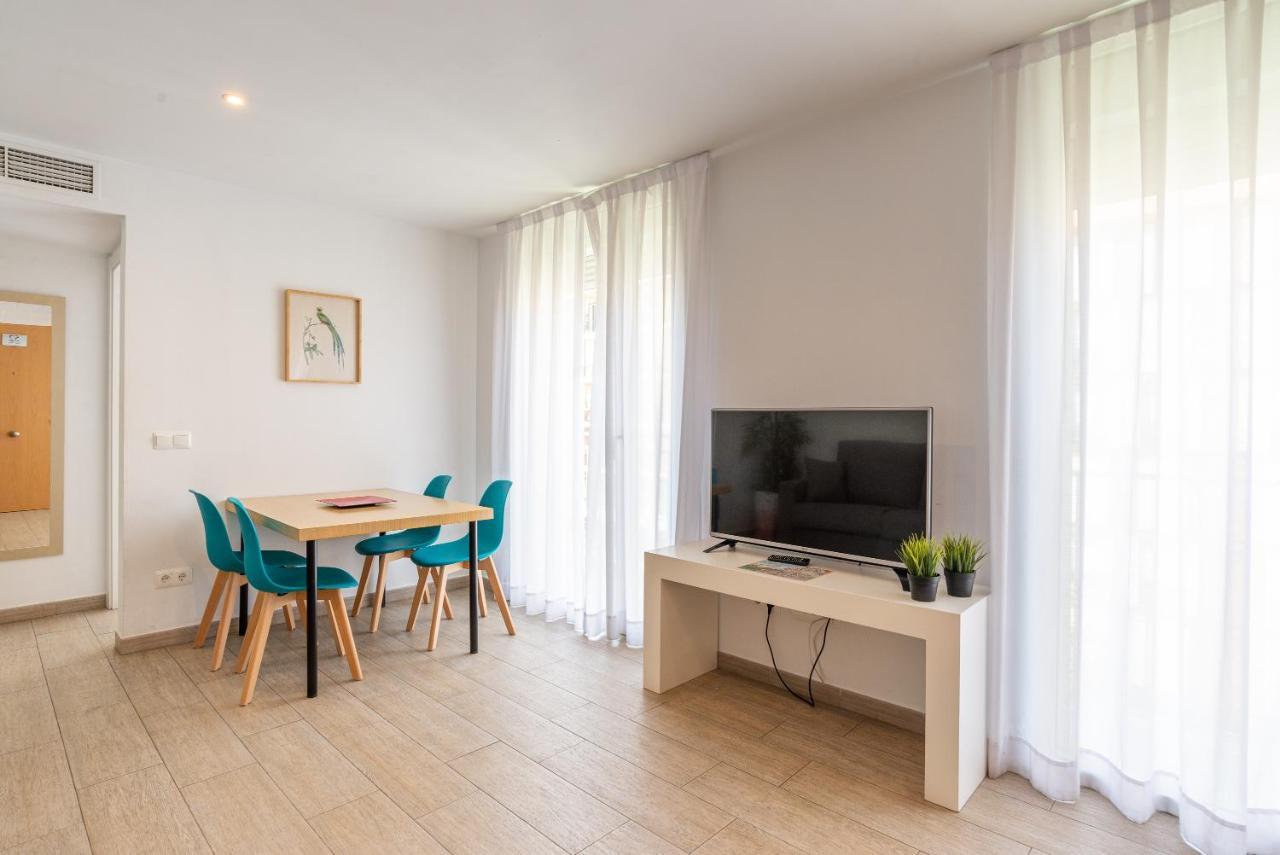 Апартаменты Dobo Malaga Soho Экстерьер фото