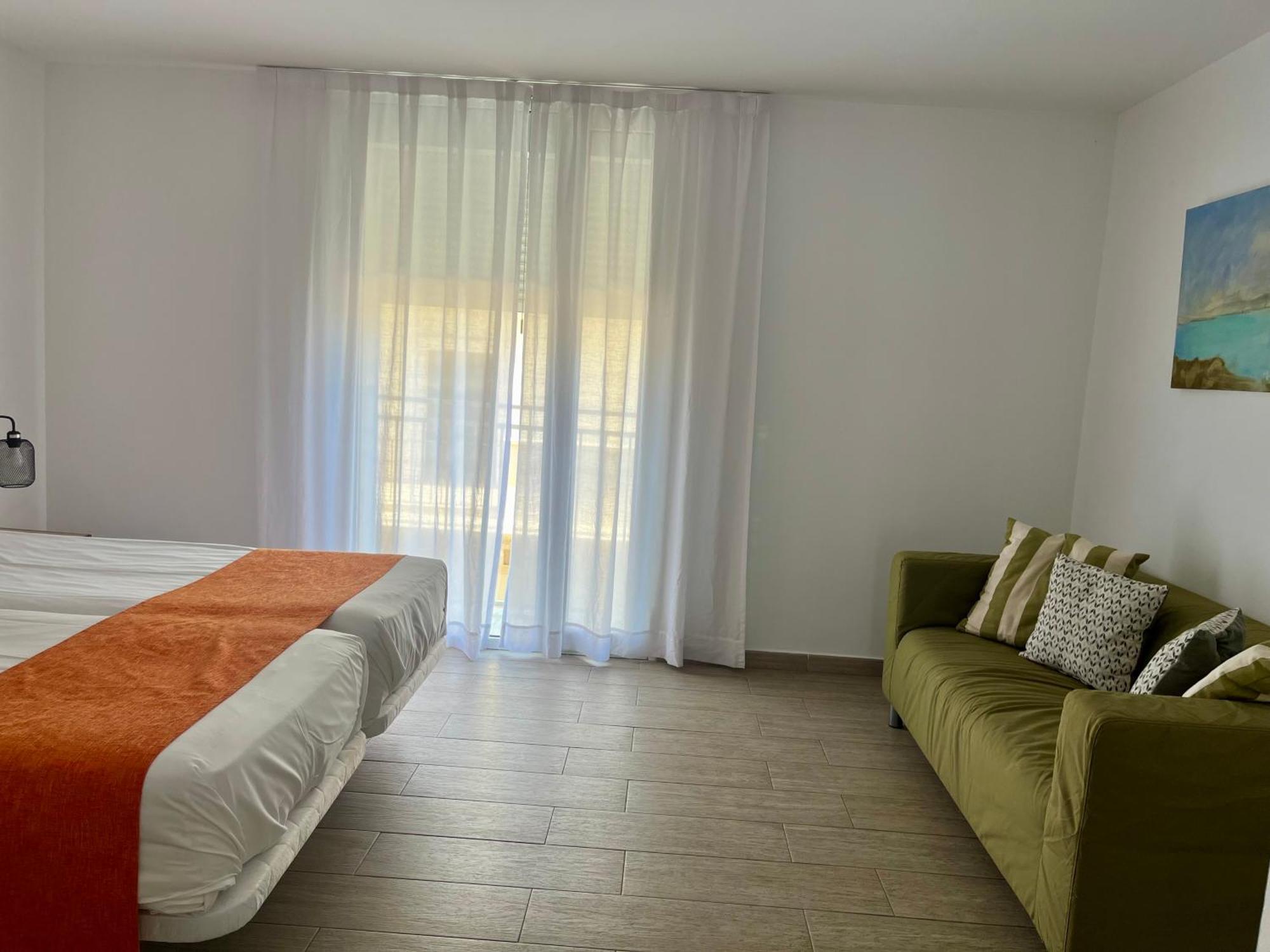 Апартаменты Dobo Malaga Soho Экстерьер фото