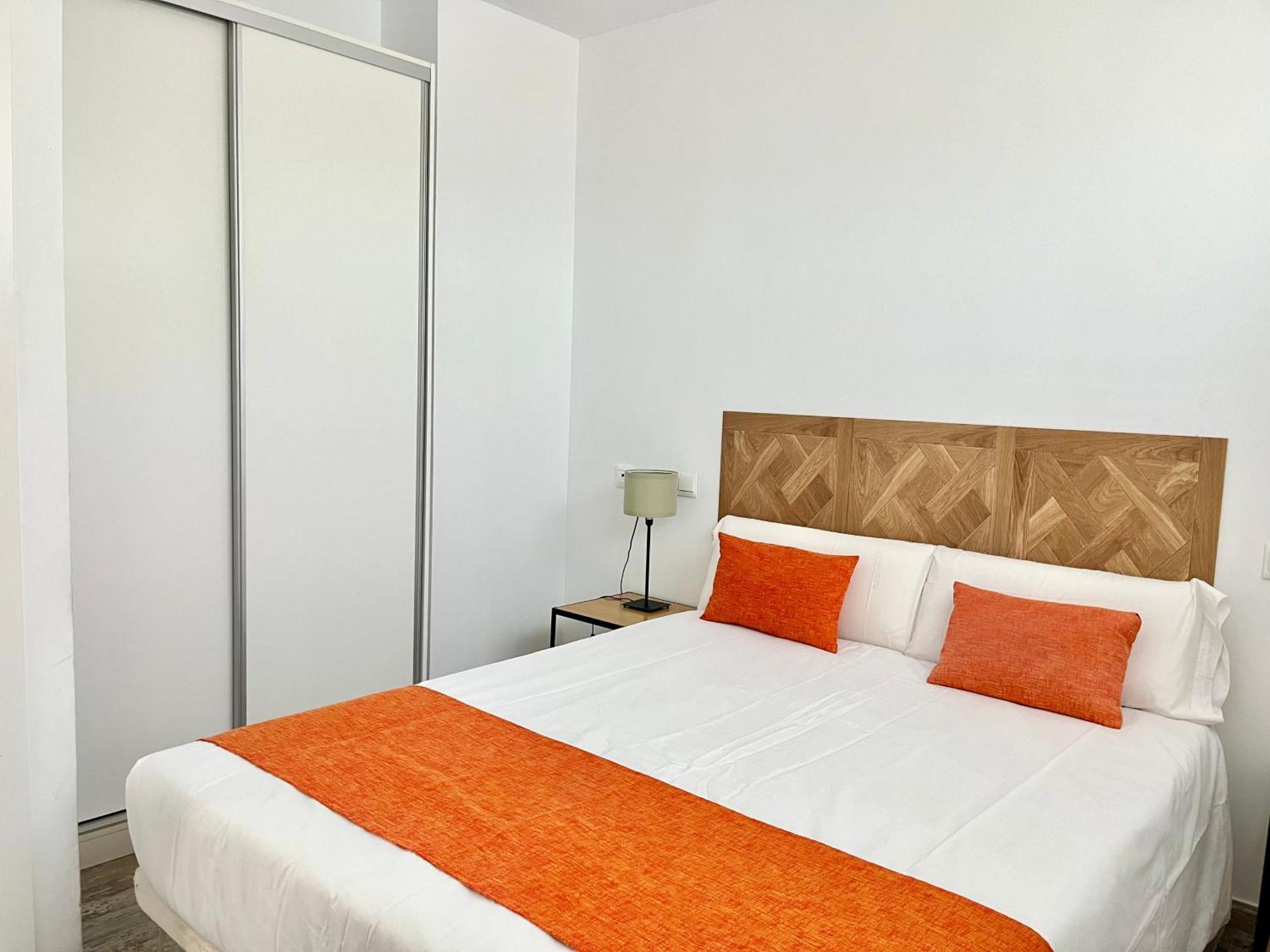 Апартаменты Dobo Malaga Soho Экстерьер фото
